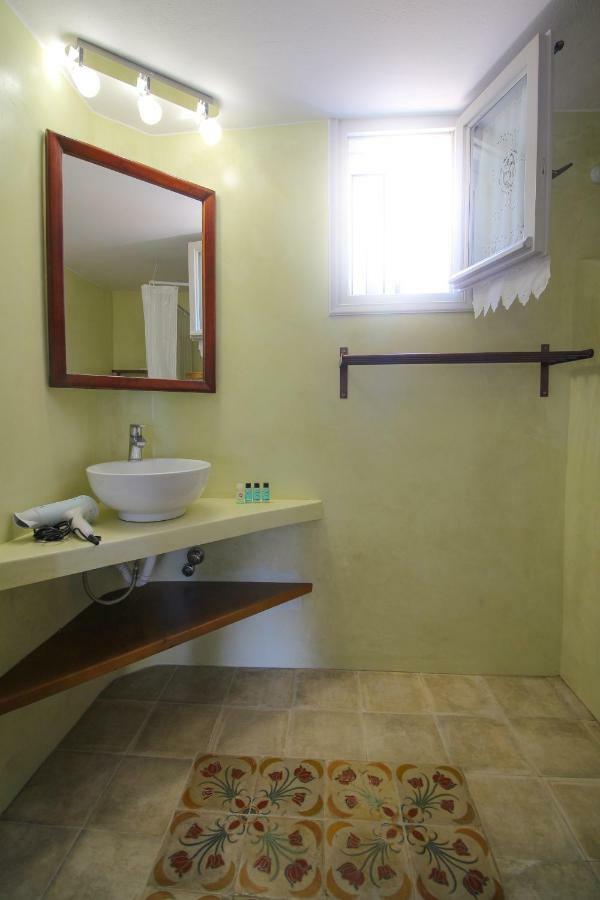 Villa With View Of Agios Ioannis And Pool With Jacuzzi المظهر الخارجي الصورة